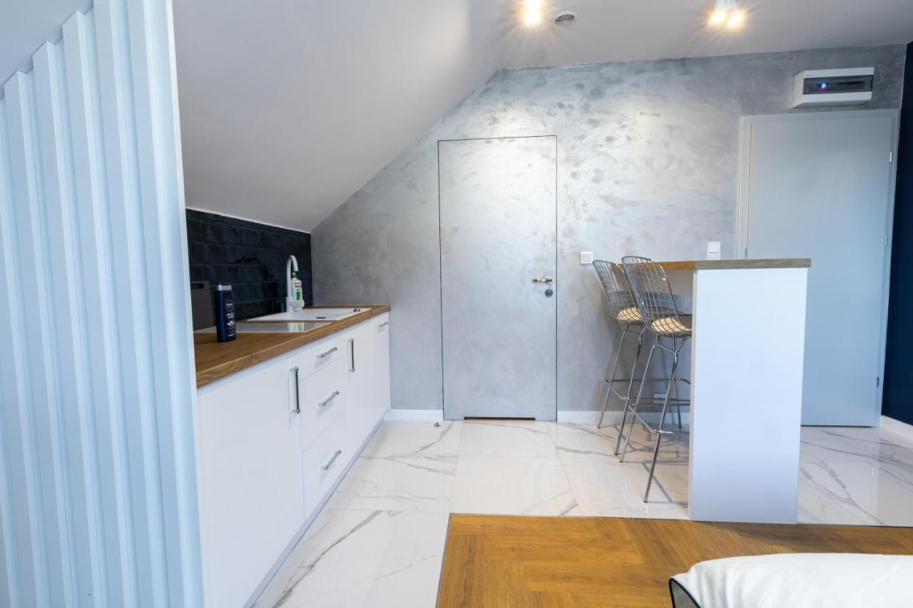 Stylowe Apartamenty Plewiska Exterior photo